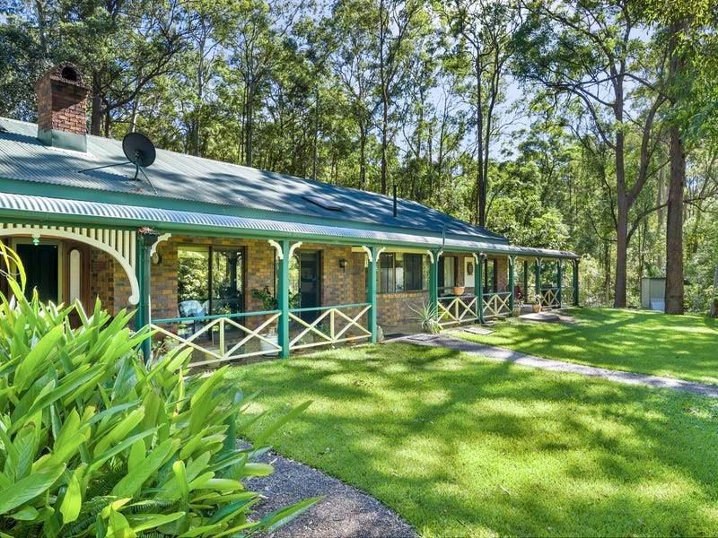 4 Barker Street, Cashmere, Qld 4500 House for Sale