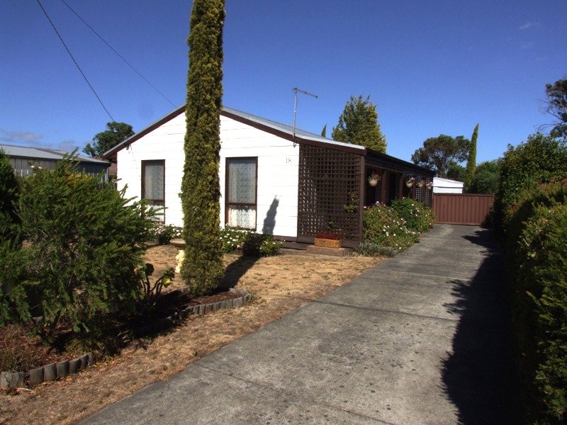 18 Luth Street, Sebastopol, Vic 3356 Property Details