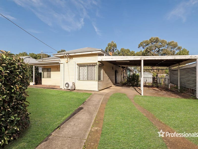 235 Coleraine Road, Hamilton, Vic 3300 House for Sale