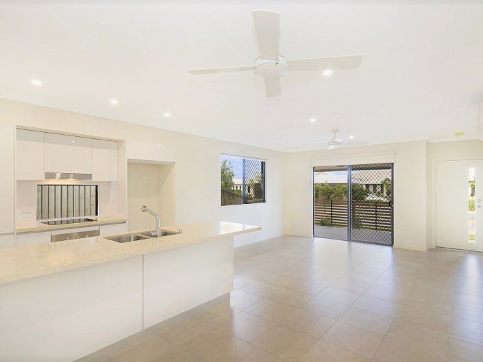 7 Castleview Lane, Garbutt, QLD 4814