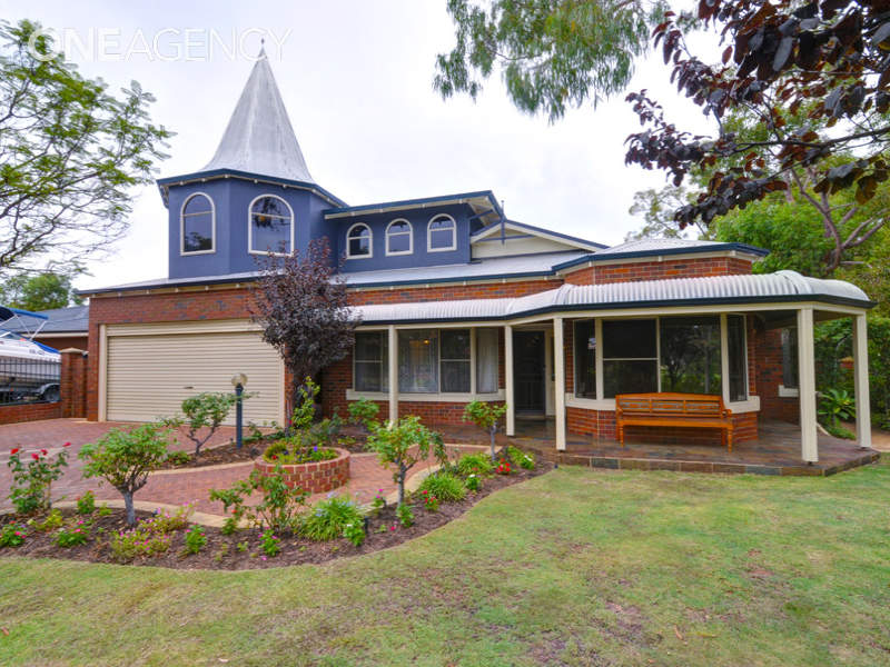 15 Henty Loop, Woodvale, WA 6026 Property Details