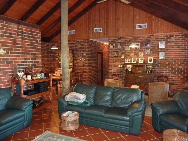 54 WATERFORD DRIVE, Gidgegannup, WA 6083 Property Details