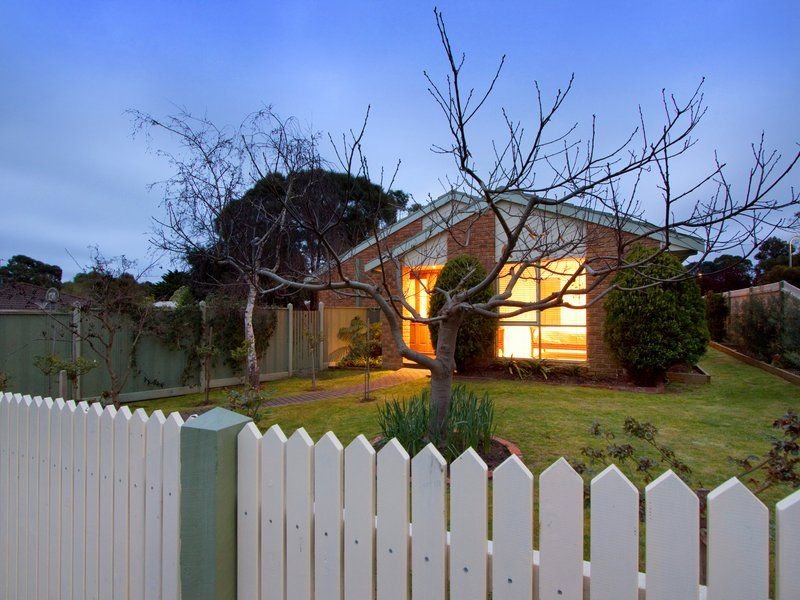 15 Padua Drive, Mornington, Vic 3931 Property Details