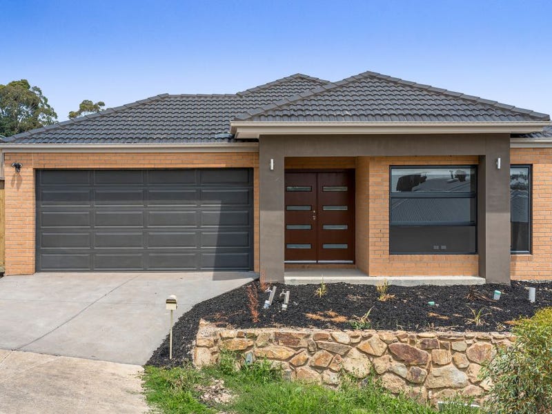 14 Outlook Drive, Chirnside Park, VIC 3116