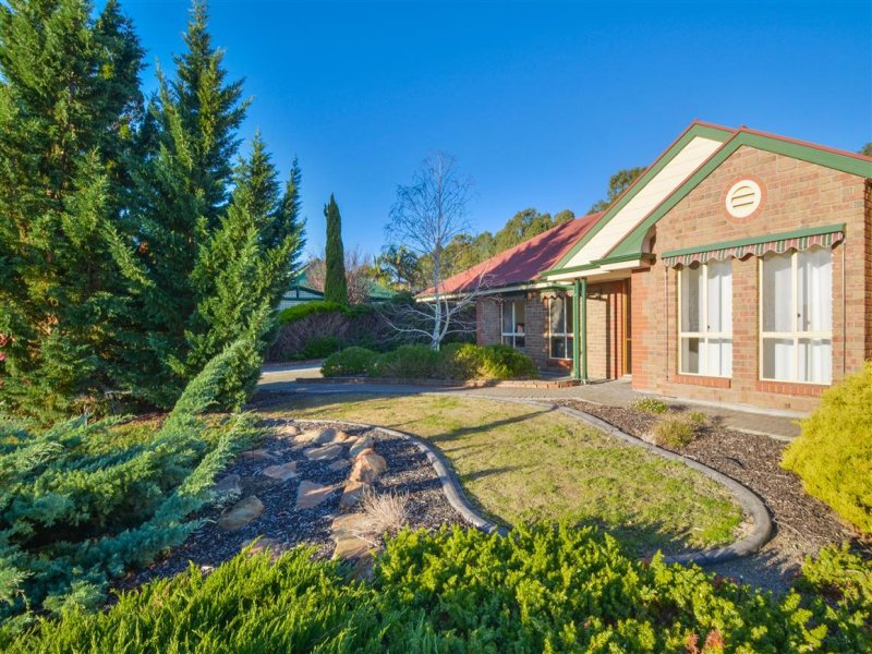16 Brookland Valley Drive, Woodcroft, SA 5162 Property Details