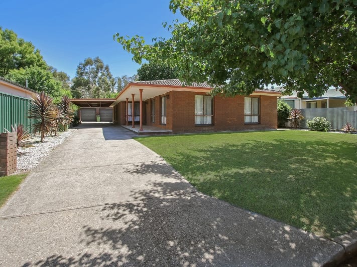 562 Roach Street, Lavington, NSW 2641 Property Details