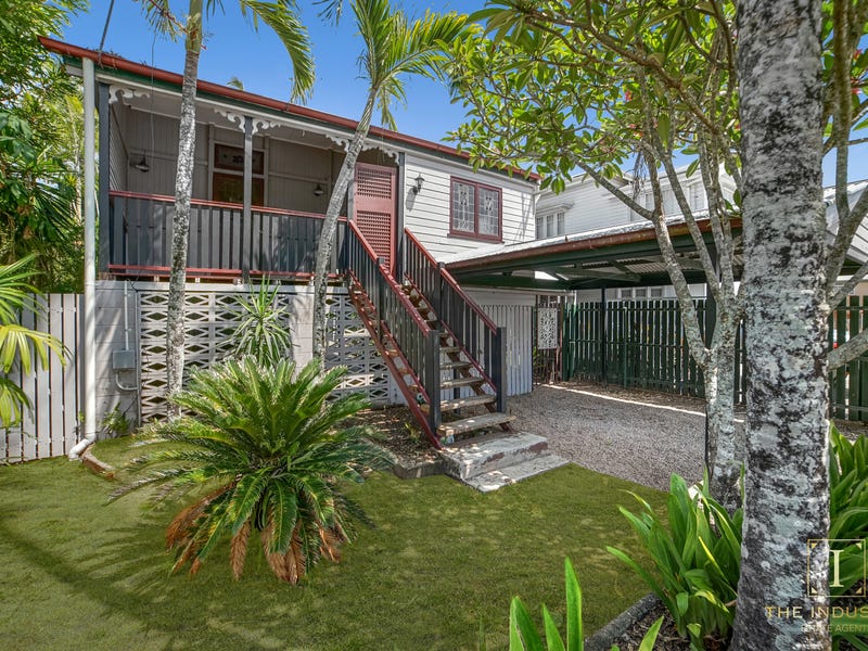 30 Smith Street, Cairns North, QLD 4870