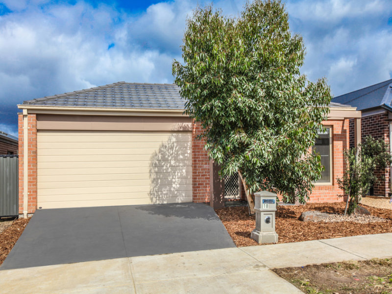 18 Bottlebrush Road, Craigieburn, Vic 3064 Property Details