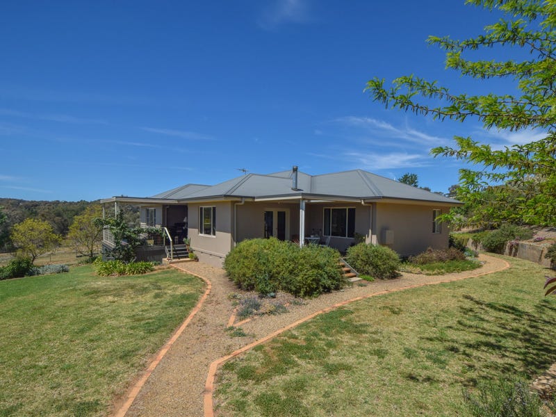 157 Back Creek Road, Young, NSW 2594