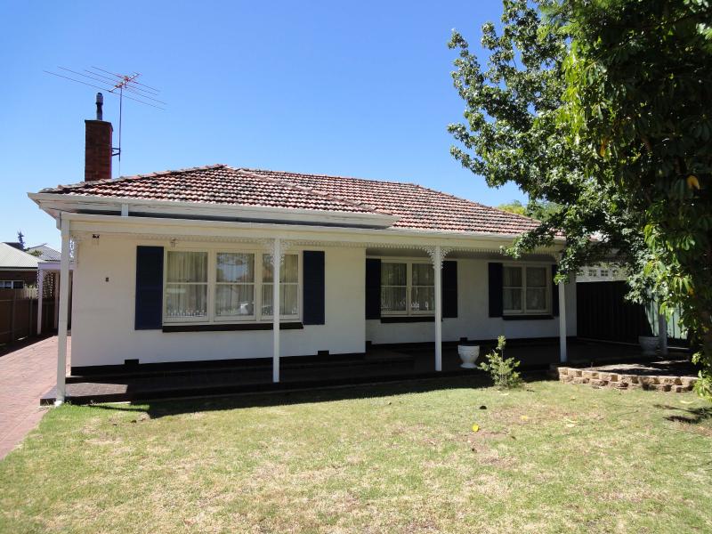 8 Benjamin Street, Manningham, SA 5086 Property Details