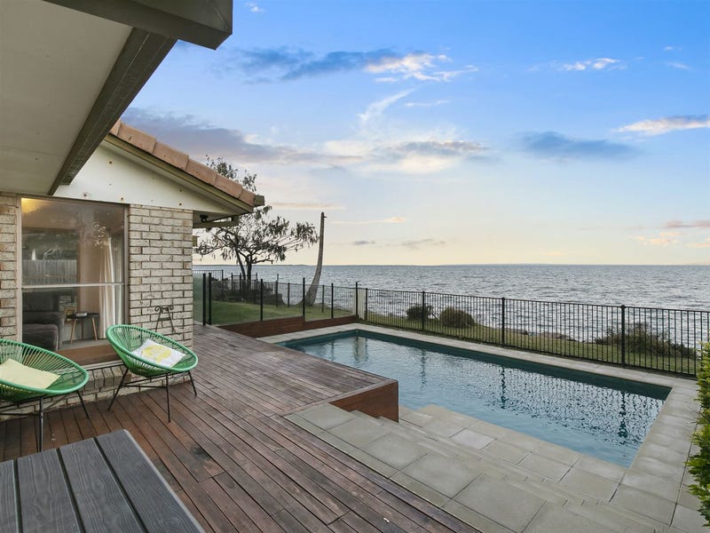 Houses for Sale in Beachmere, QLD 4510