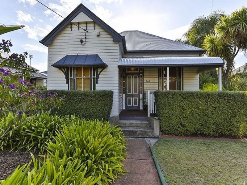249 Hume Street, South Toowoomba, QLD 4350