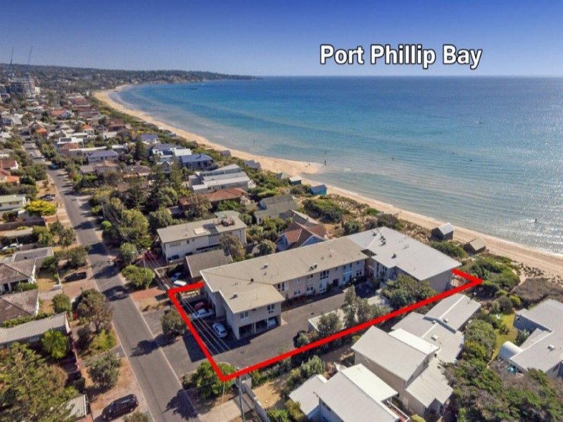 8/68 Gould Street, Frankston, Vic 3199 Property Details