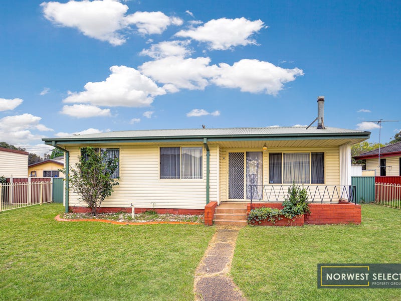 4 Kalgoorlie Place, Cartwright, NSW 2168 Property Details