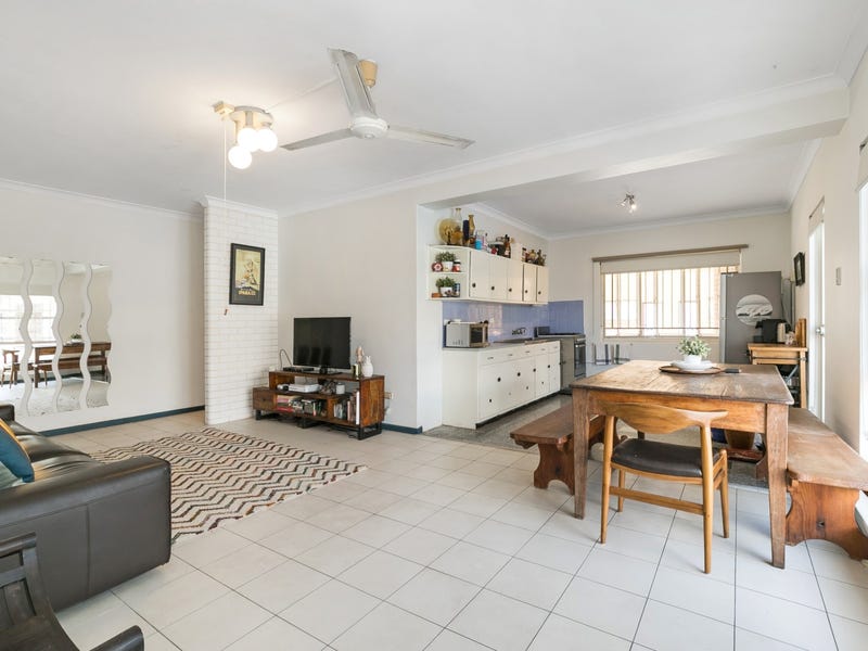 Unit 9/170 Old Cleveland Road, Coorparoo, Qld 4151 - Property Details