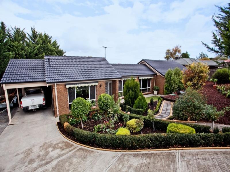 4 Perry Barr Road, Hallett Cove, SA 5158