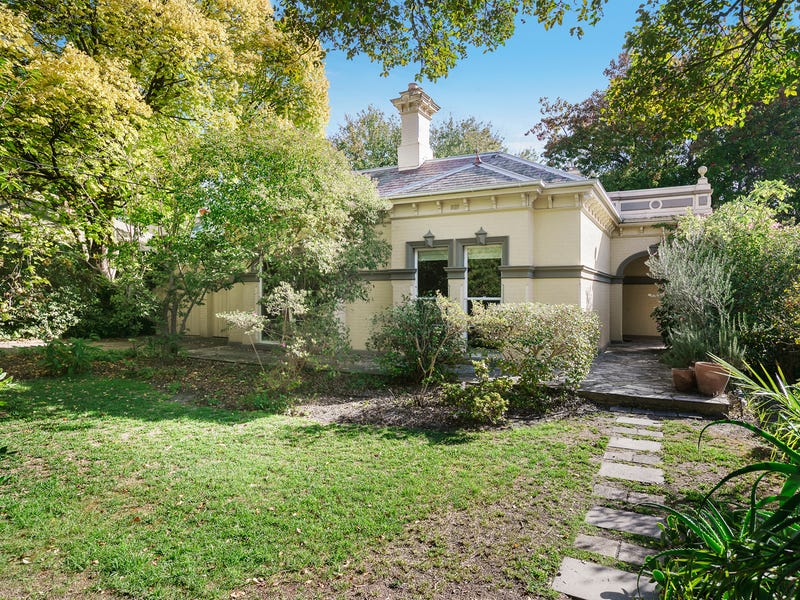 2 Lorne Grove, Camberwell, VIC 3124