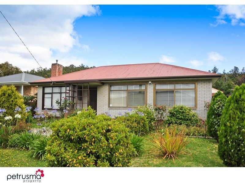 228 Derwent Avenue, Lindisfarne, Tas 7015 Property Details