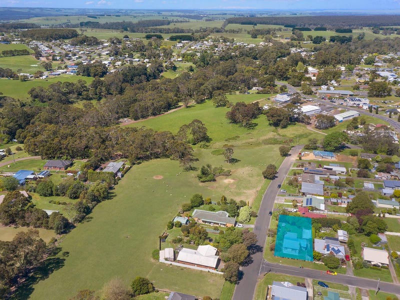 10 Callaway St, Timboon, Vic 3268 Property Details