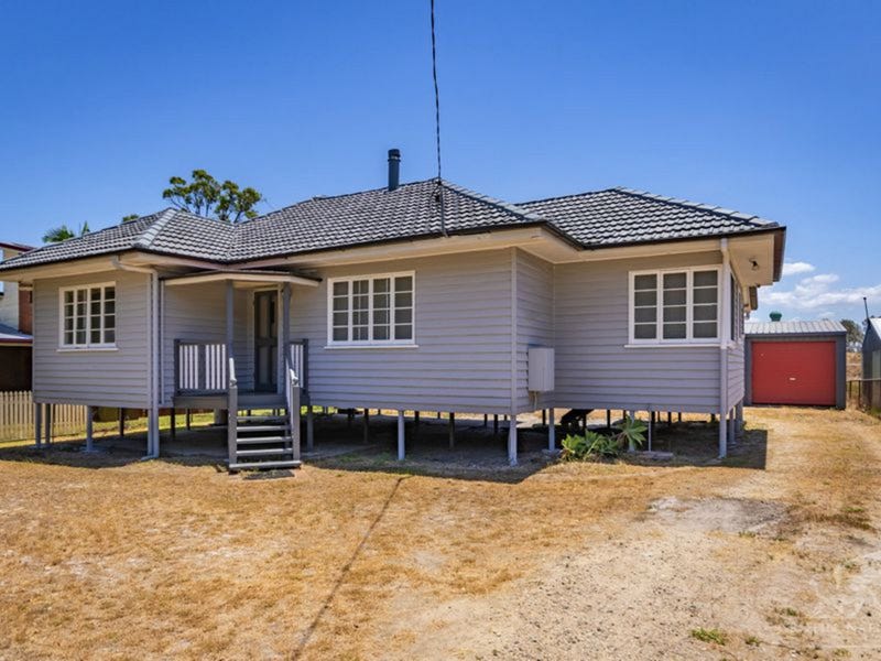 14 Egan Avenue, Beachmere, QLD 4510