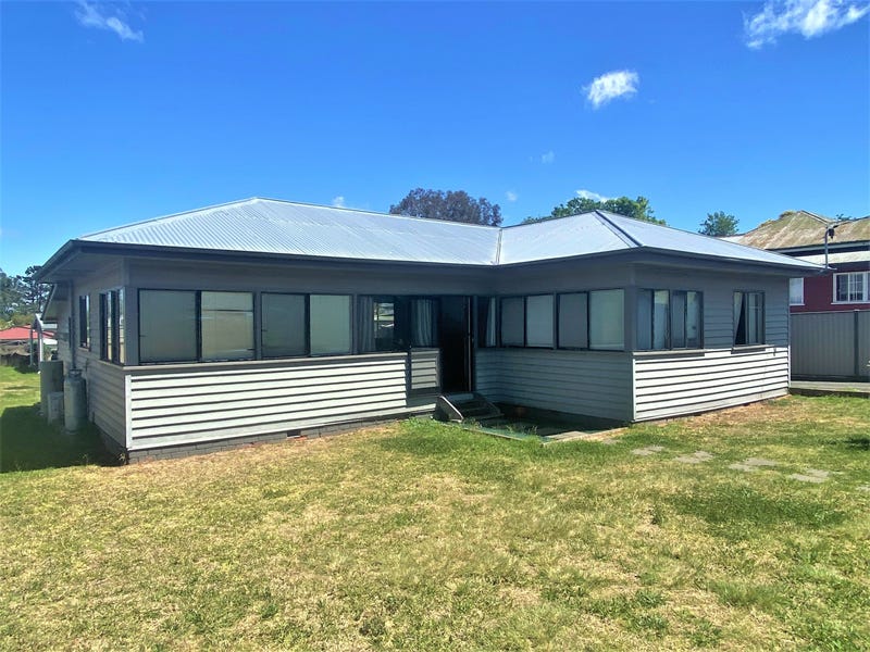 35 Albert Street, Kingaroy, Qld 4610 Property Details