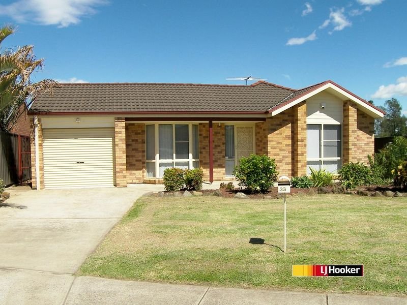 33 Amsterdam Street, Oakhurst, NSW 2761