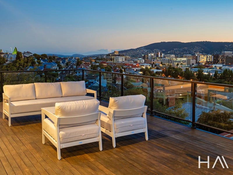 10 Allambee Crescent, Glebe, Tas 7000 Property Details