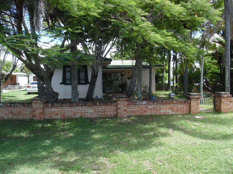 17 Churchill Street, Urangan, Qld 4655 Property Details