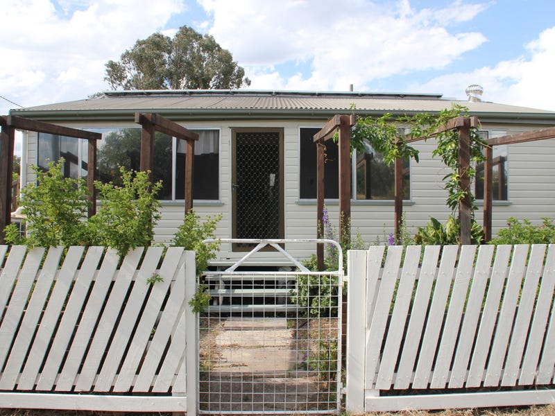 75 Taylor Street, Cecil Plains, QLD 4407