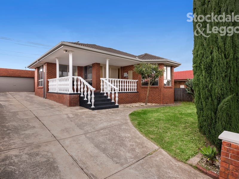 34 Gunbower Cres, Meadow Heights, VIC 3048