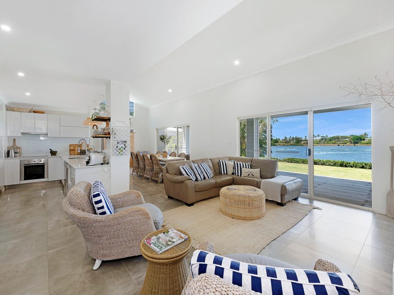 67 Fairway Drive, Bargara, QLD 4670