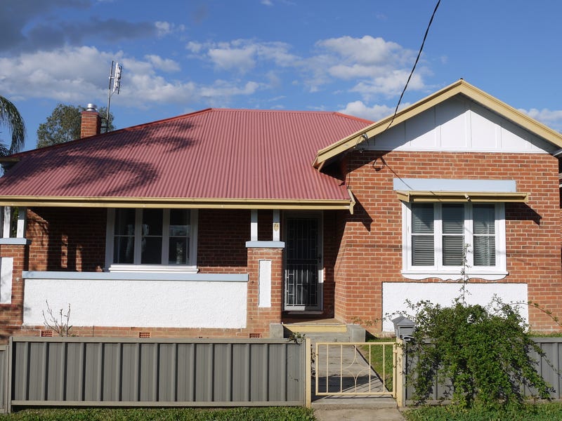 74 Crown Street, West Tamworth, NSW 2340