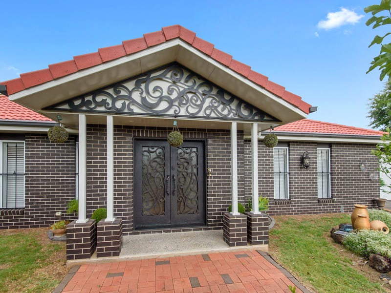 12A Hi Winds Road, Blue Mountain Heights, QLD 4350