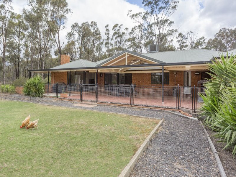 27 Braeside Drive, Junortoun, Vic 3551 Property Details