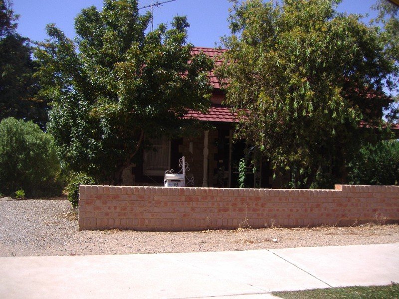 84 Adelaide Road, Murray Bridge, SA 5253