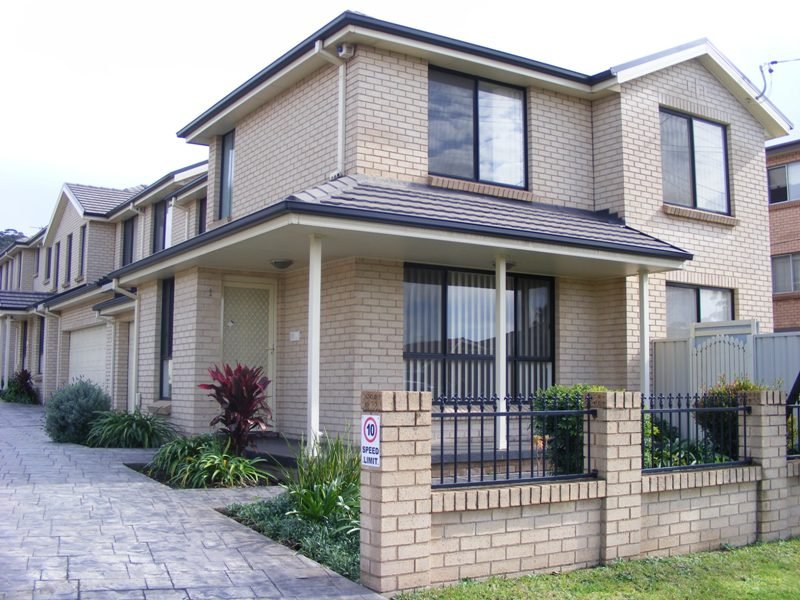 1/8 Mackie Street, Coniston, NSW 2500