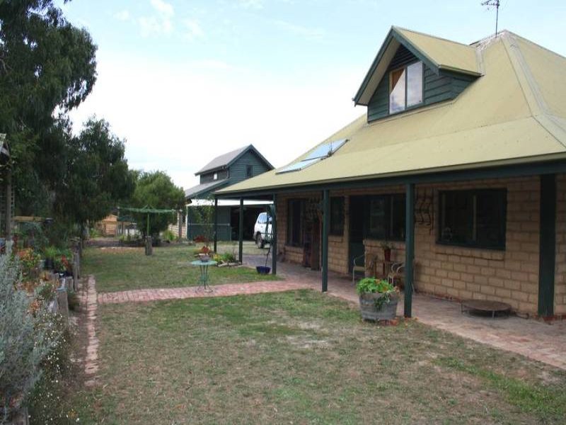 189a Hendersons Road, Hastings, Vic 3915 Property Details