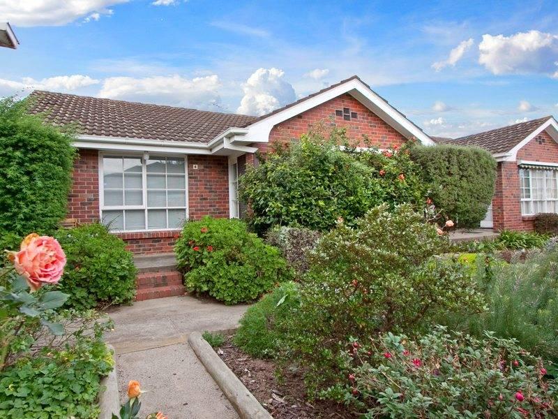 4/7 Wellington Street, Mornington, Vic 3931 Property Details