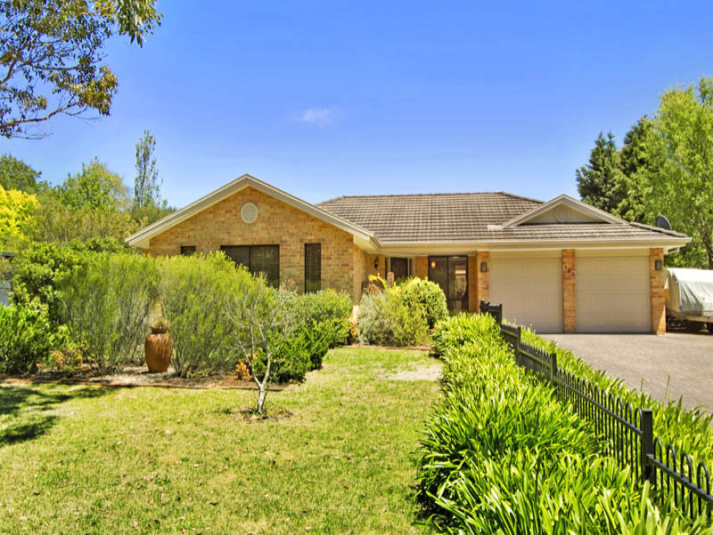 151 Tableland Road, Wentworth Falls, NSW 2782