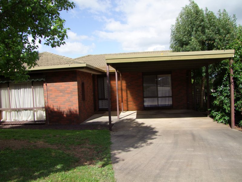 15 MacDonald Street, Leongatha, Vic 3953 Property Details