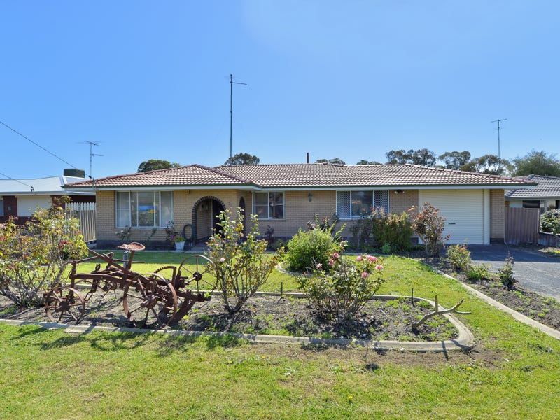 32 Maria Street, Dudley Park, WA 6210