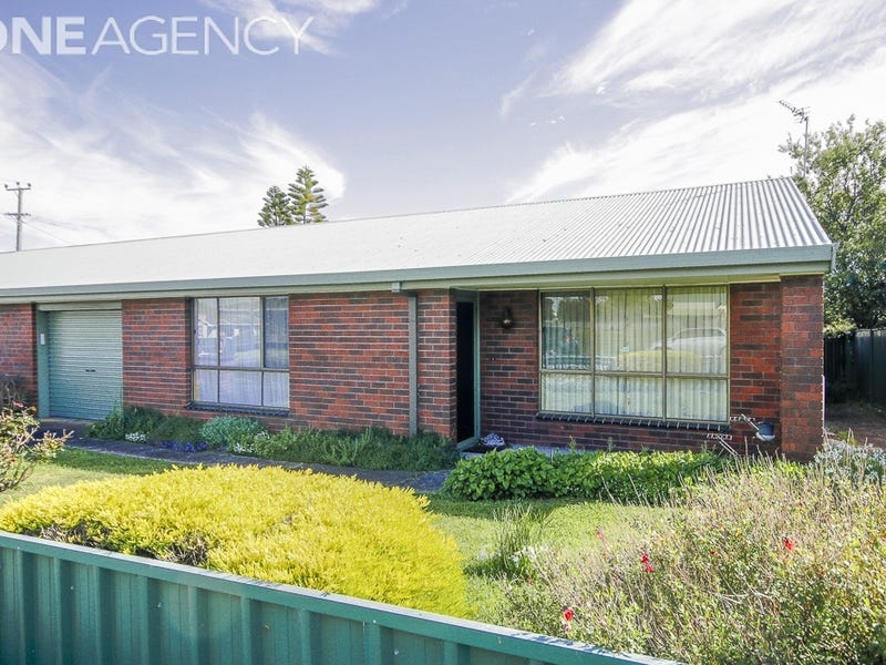 2 17 Church Street East Devonport Tas 7310 2 17 Church Street East Devonport Tas 7310