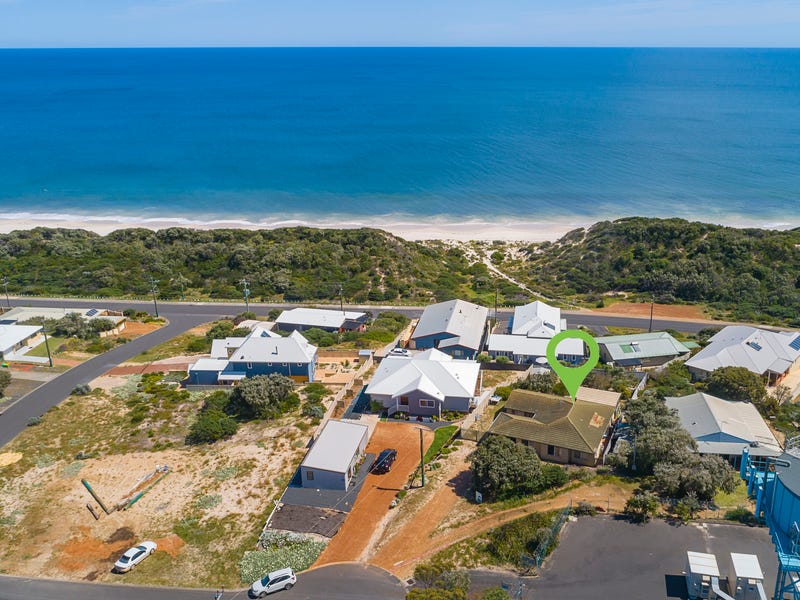 15 Periwinkle Place, Peppermint Grove Beach, WA 6271 House for Sale