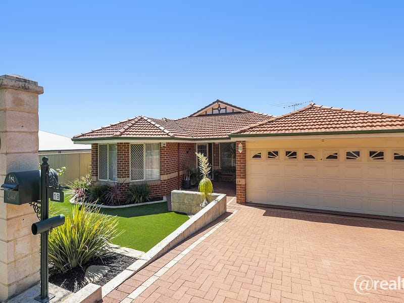 19 Kingsway, Madeley, WA 6065 Property Details
