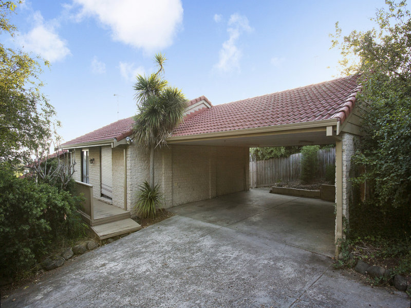 25 Kramer Drive, Berwick, Vic 3806 Property Details