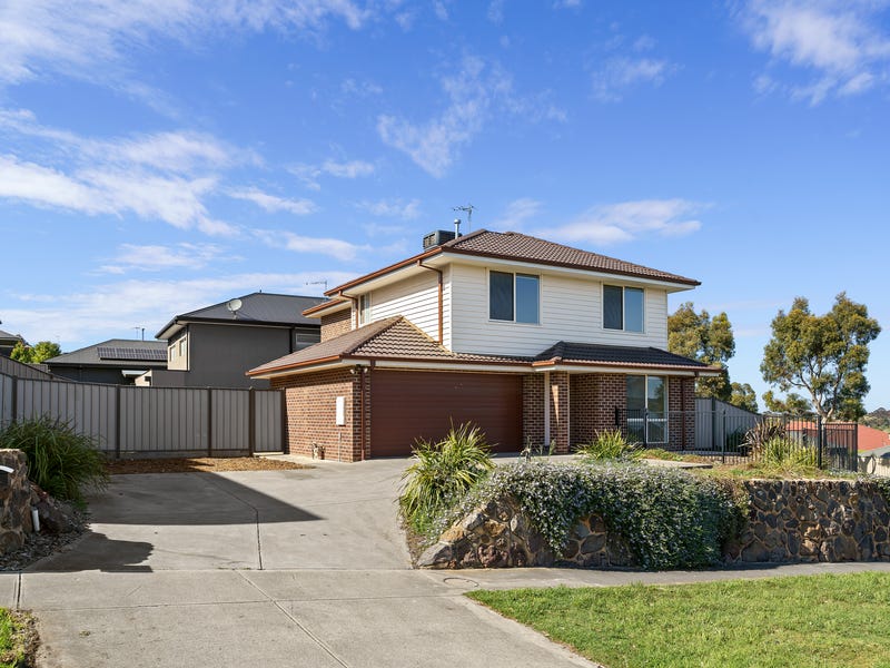 101 Belleview Drive, Sunbury, Vic 3429 Property Details