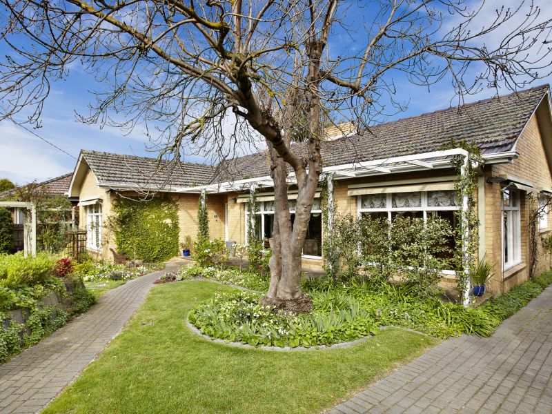 4 Carlyle Street, Ashwood, VIC 3147