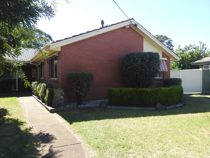 16 Chalmer Court, Sale, VIC 3850