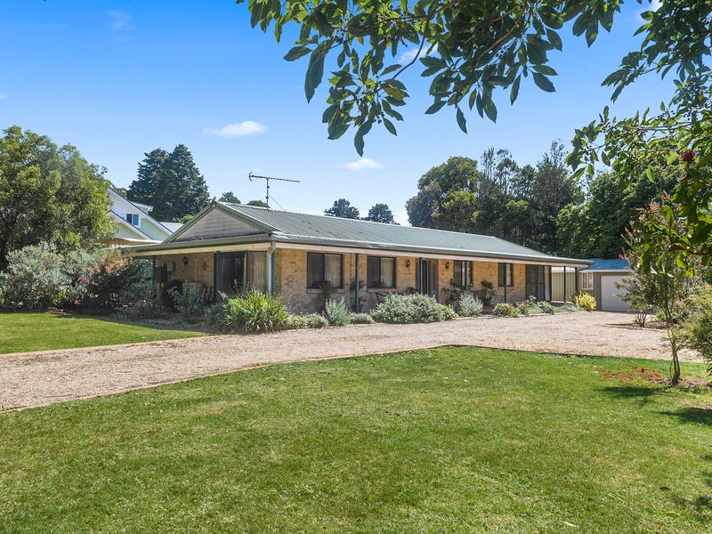 12 Ben Nevis Circuit, Bundanoon, NSW 2578 - House for Sale - realestate ...