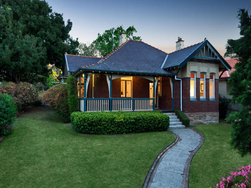 31 Middle Harbour Road, Lindfield, NSW 2070 Property Details